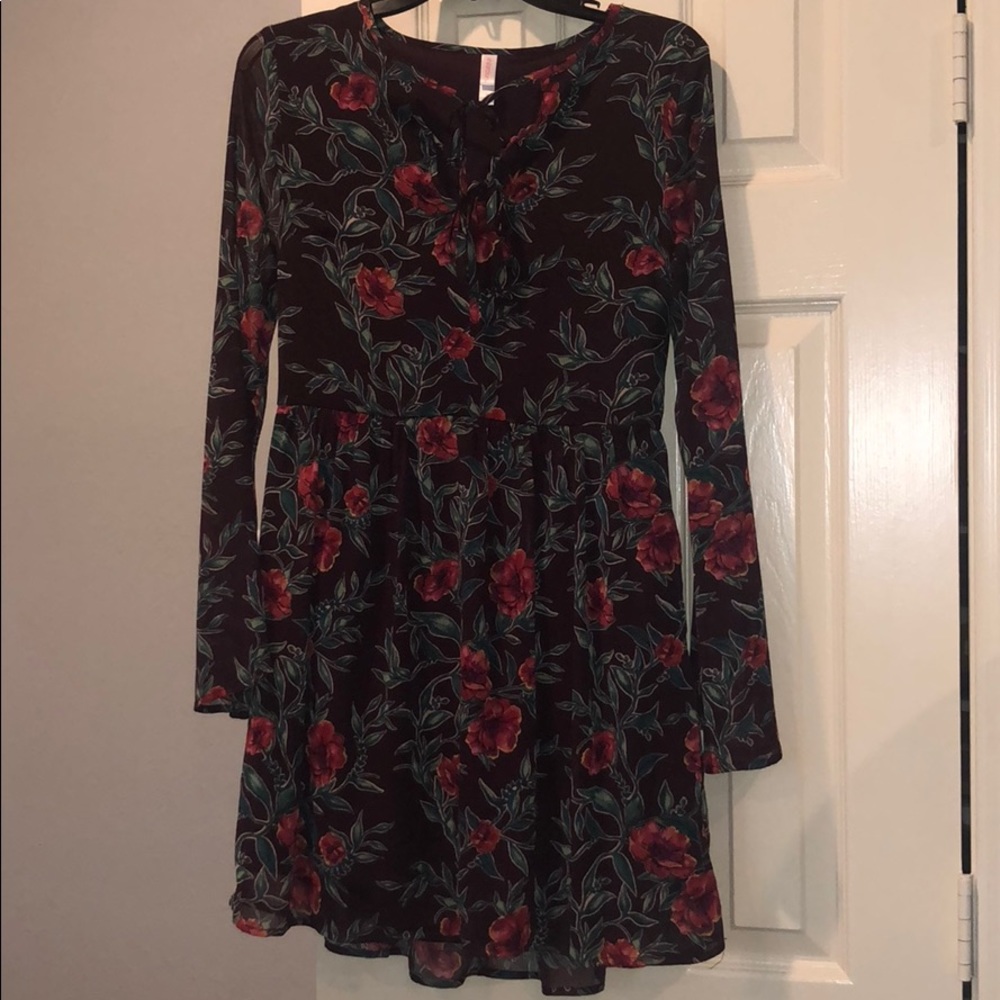 Xhilaration Floral Dress (Size M)